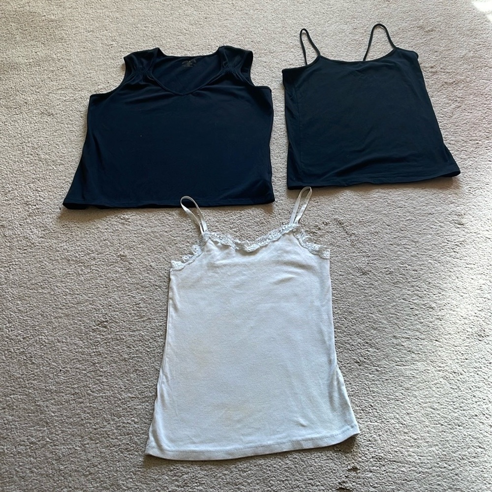 No boundaries tank top bundle